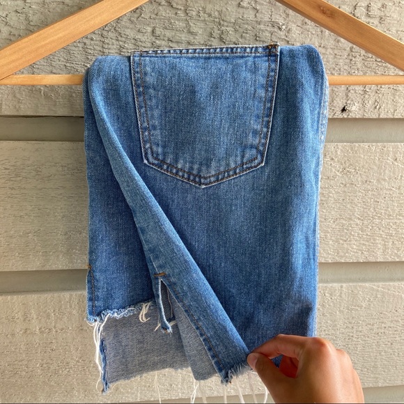 STYLENANDA | destroyed denim mini skirt | mid-wash - Picture 5 of 5